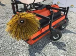 Zametací stroj METAL-TECHNIK 2.0 s bočnou kefou + nádržou na vodu